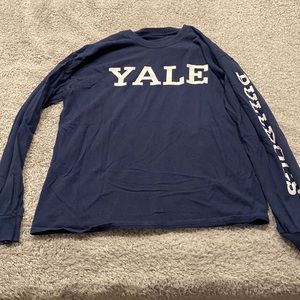 Yale Bulldogs Long Sleeve Shirt (Large)